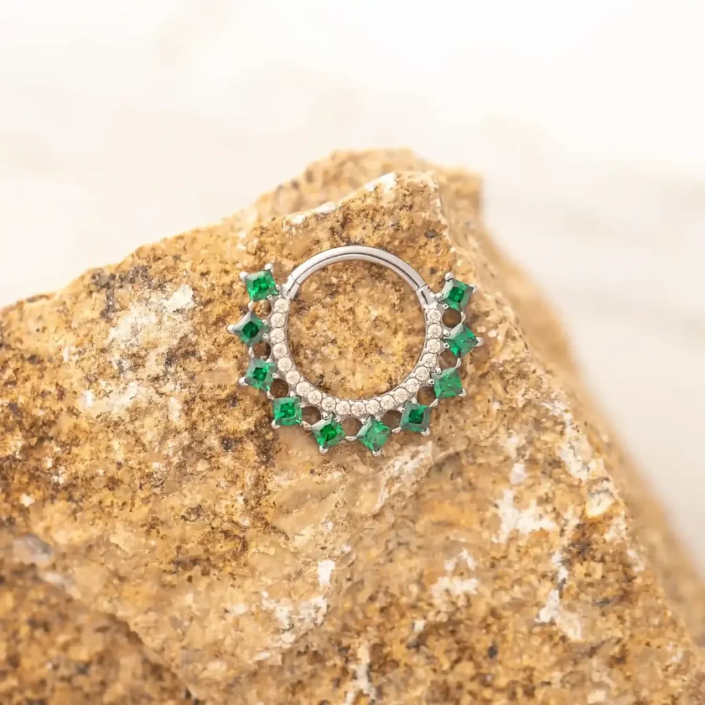 mejores materiales para un piercing